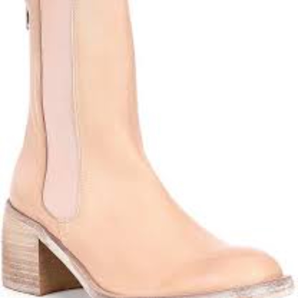 Free People Essential Chelsea Boot 39